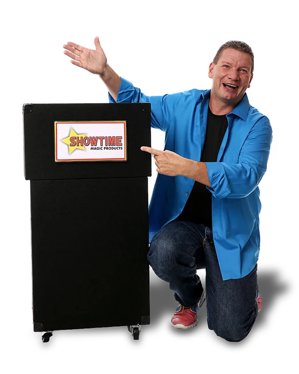 Christopher the Magician presenting